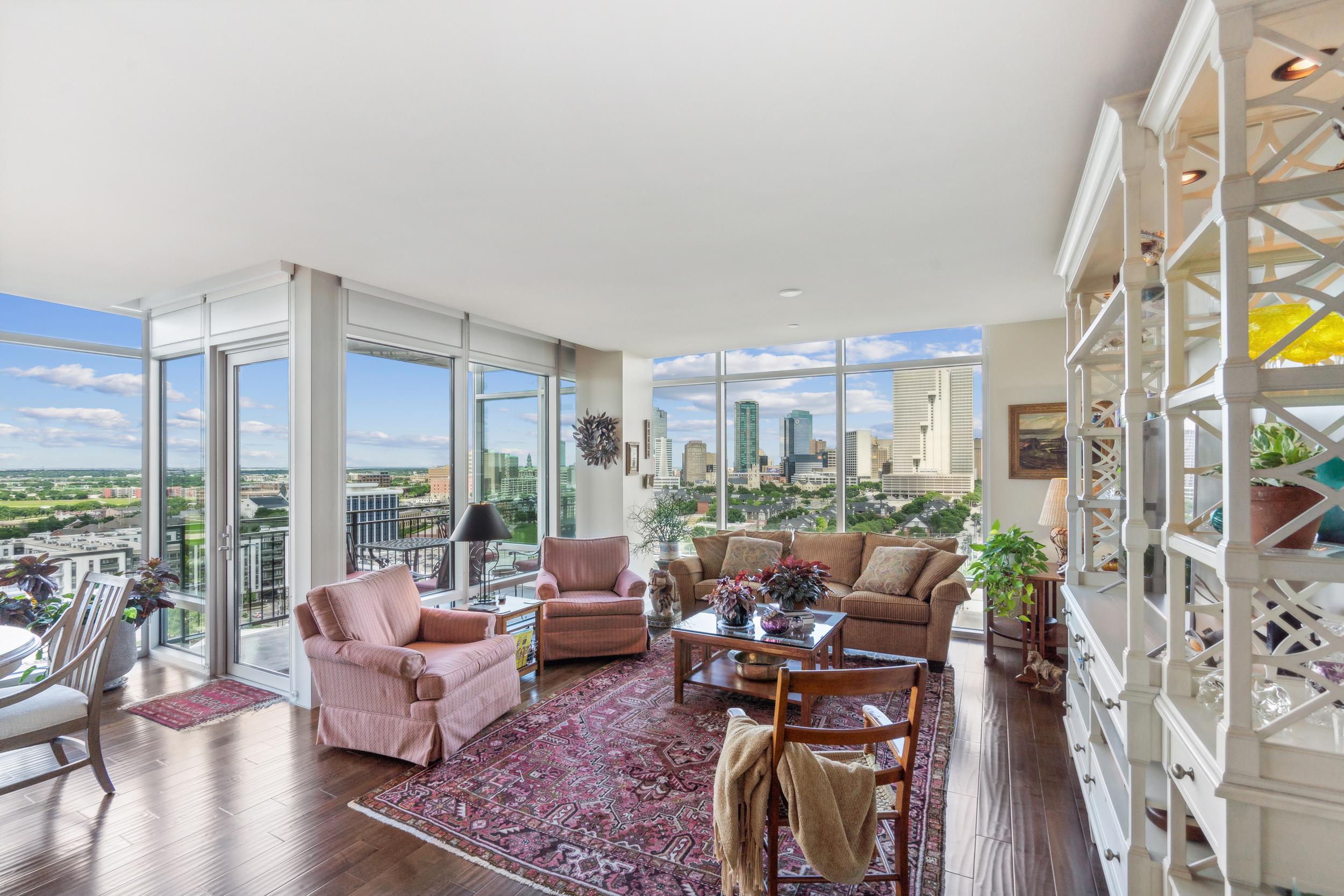 The living room of the Frio floor plan.