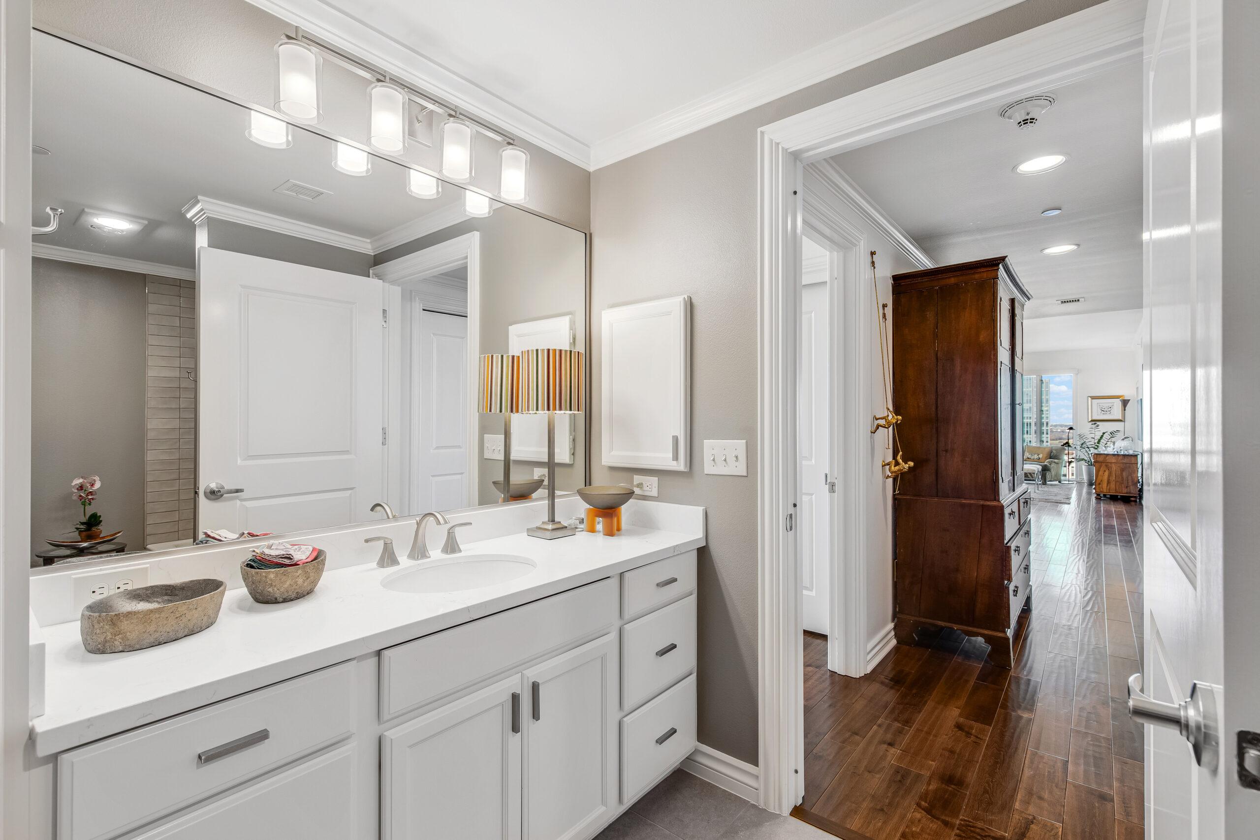 A large bathroom in a Trinity Terrace residence.