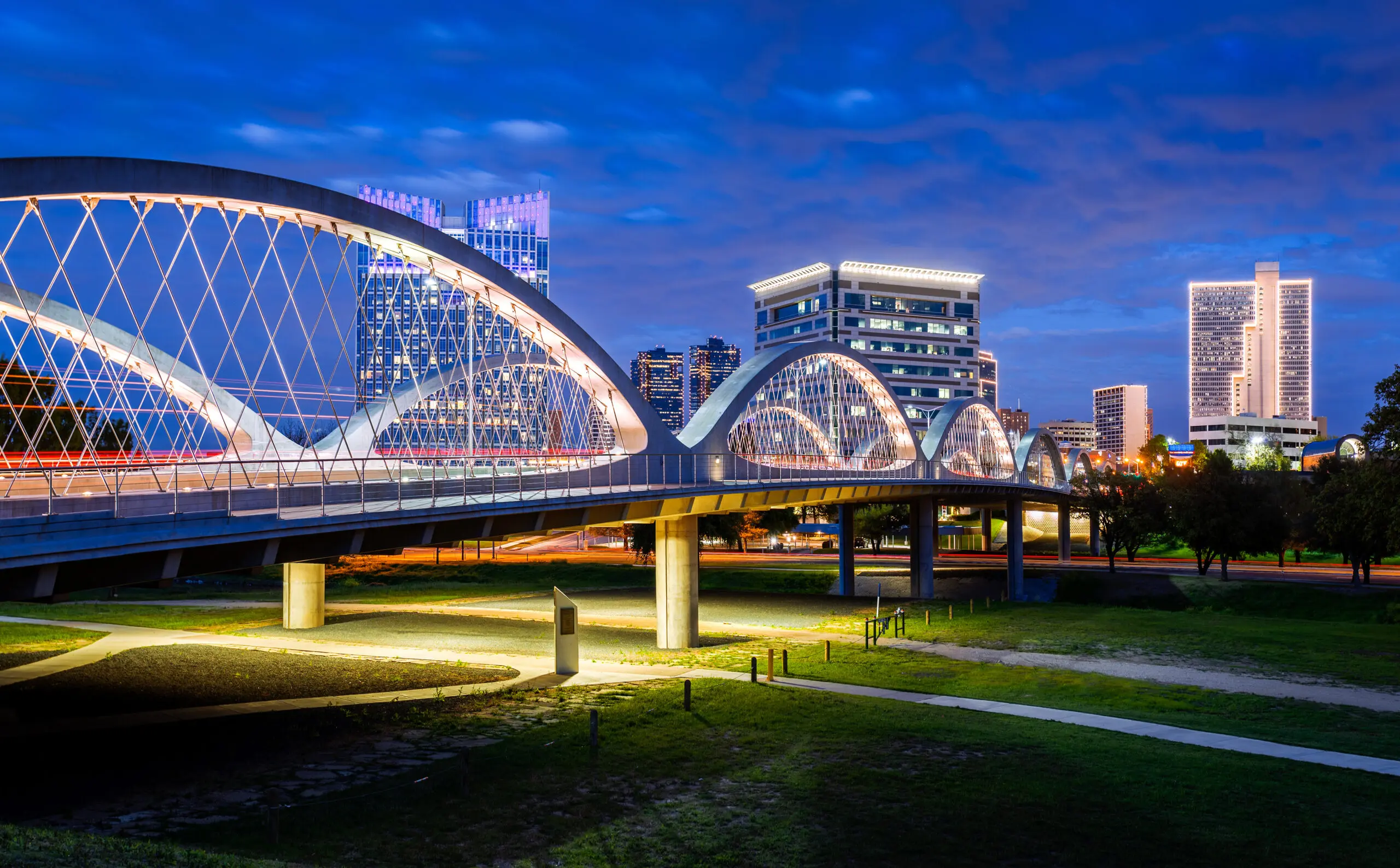 West 7th Street Bridge, Fort Worth, Texas, America.